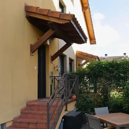 Con Jardin Ideal Familias En Cantabria