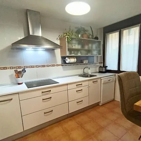 Con Jardin Ideal Familias En Cantabria Chalet *