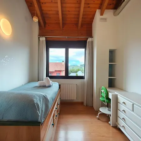 Con Jardin Ideal Familias En Cantabria * Entrambasaguas (Entrambasaguas)