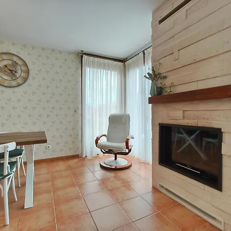 Con Jardin Ideal Familias En Cantabria Chalet *