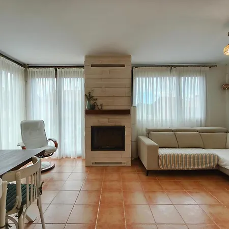 Con Jardin Ideal Familias En Cantabria Chalet