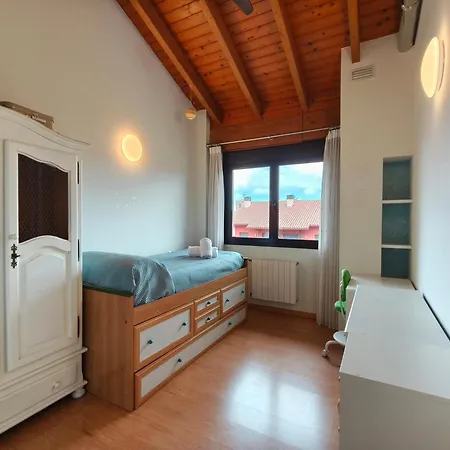 Con Jardin Ideal Familias En Cantabria Chalet *
